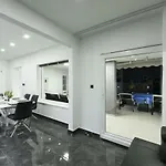 Villa Mare - With Heated Pool *