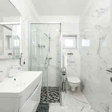 Mare - With Heated Pool Вілла